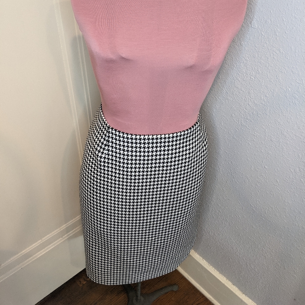 Women's Houndstooth Pencil Skirt